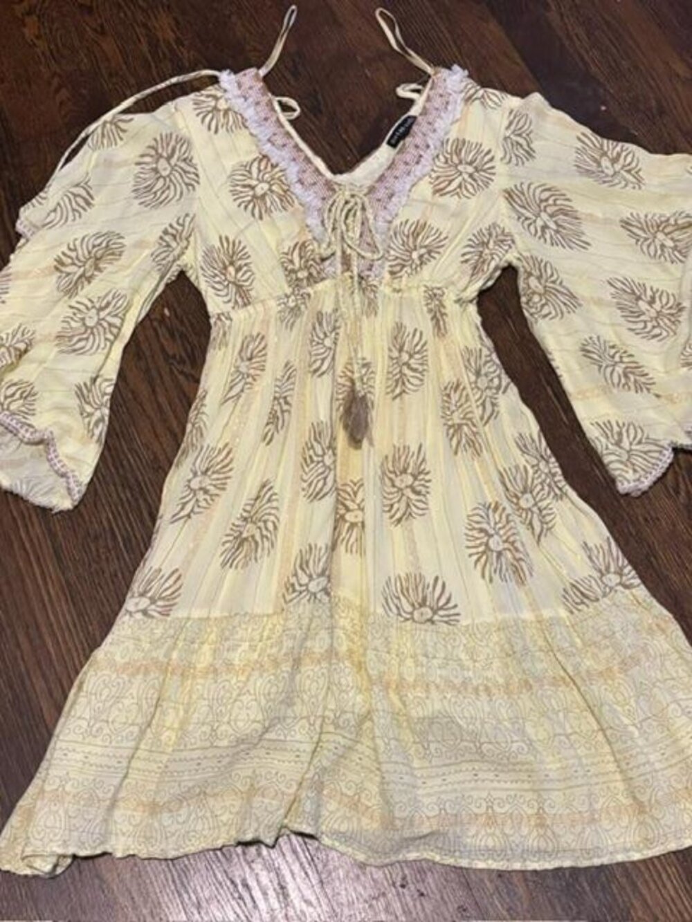 Dress Nado Cream Yellow Bohemian Style Bell Sleeves Gold Threads Dress Size Sm